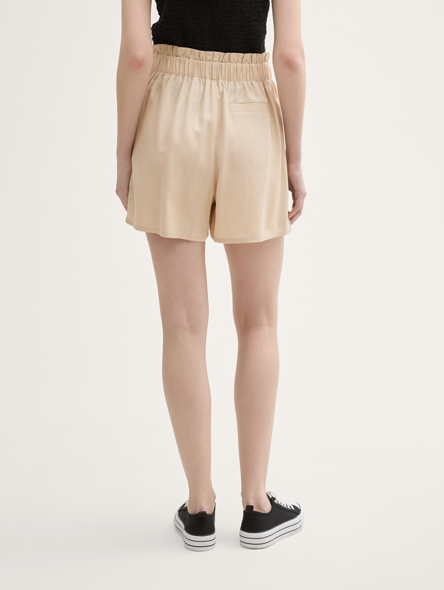 pantalones cortos holgados con diseño de bolsa de papel