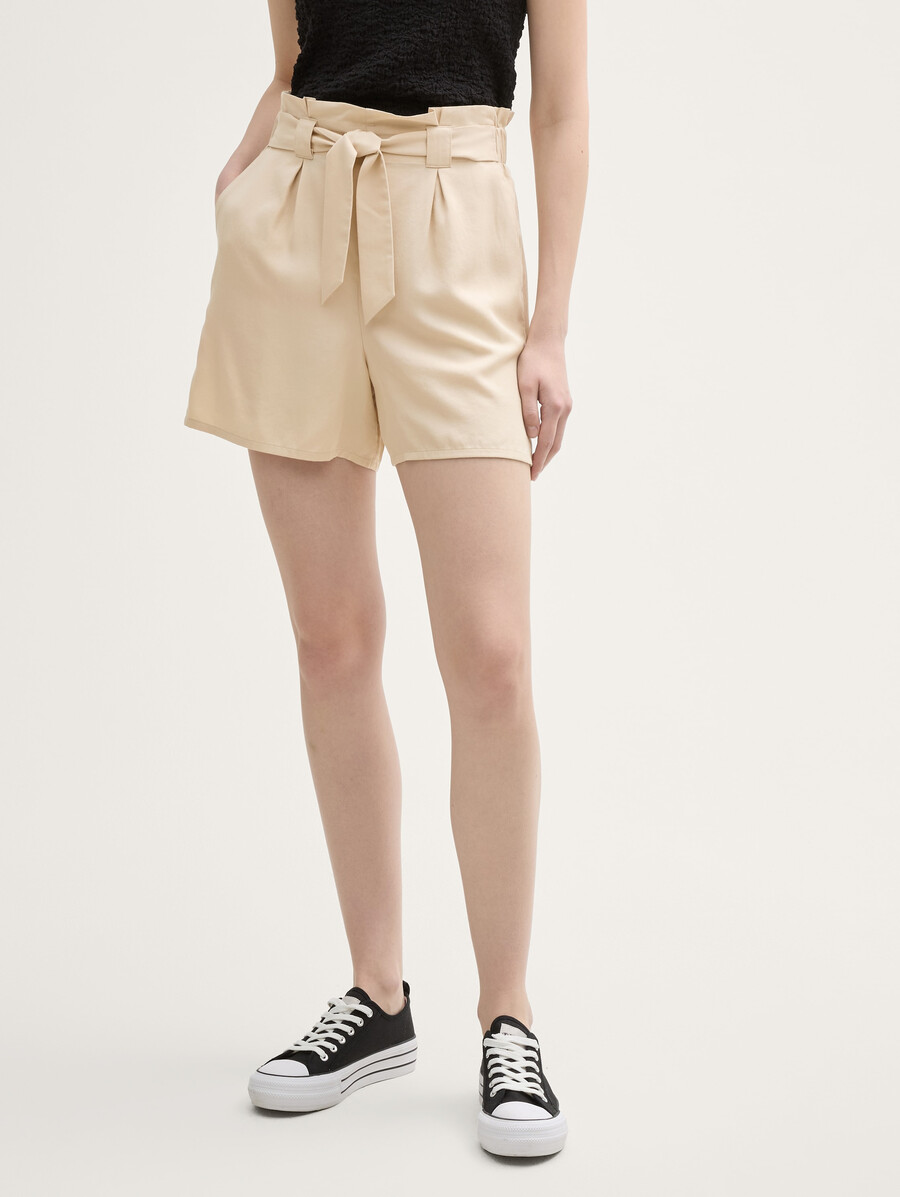 pantalones cortos holgados con diseño de bolsa de papel
