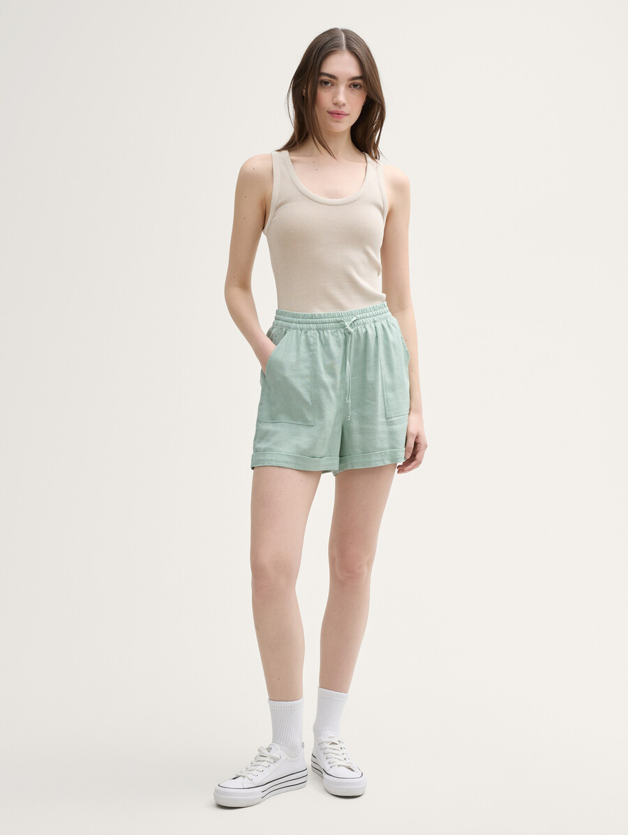 pantalones cortos relajados con contenido de lino