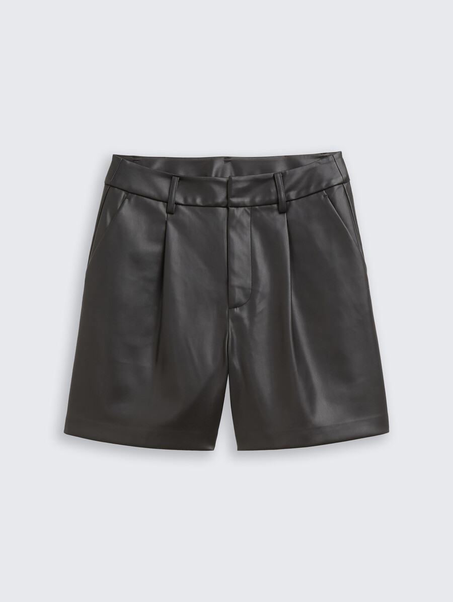 pantalones cortos con efecto cuero