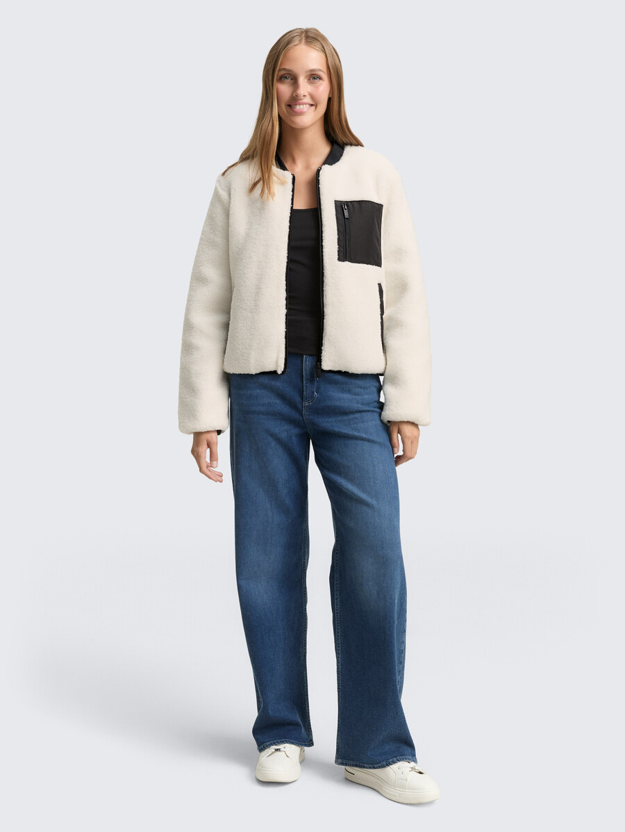 chaqueta de peluche con cuello bomber