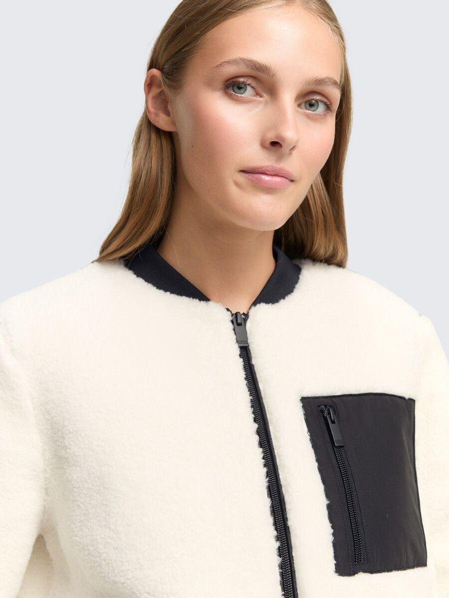 chaqueta de peluche con cuello bomber