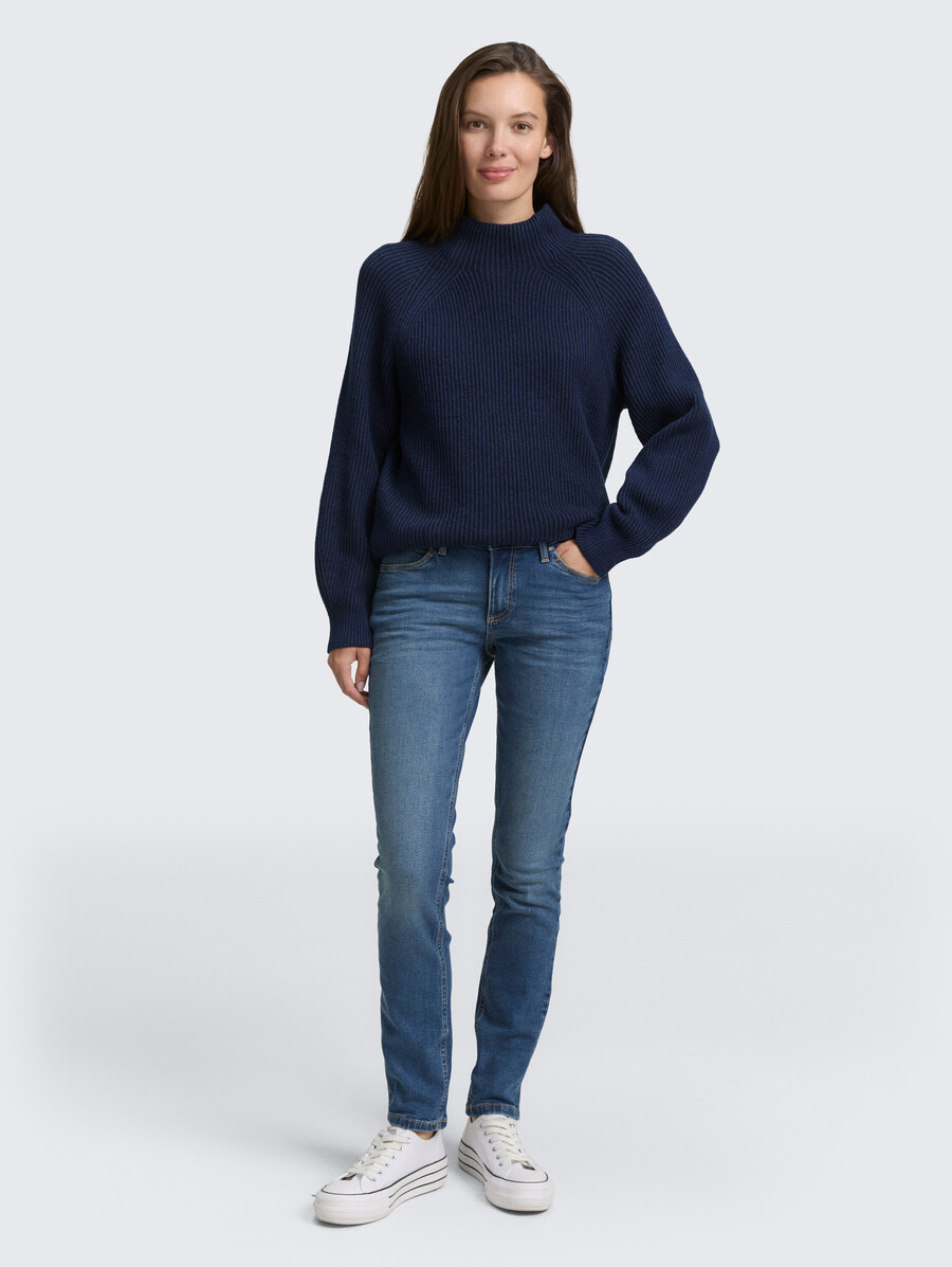 jersey de punto holgado con cuello alto