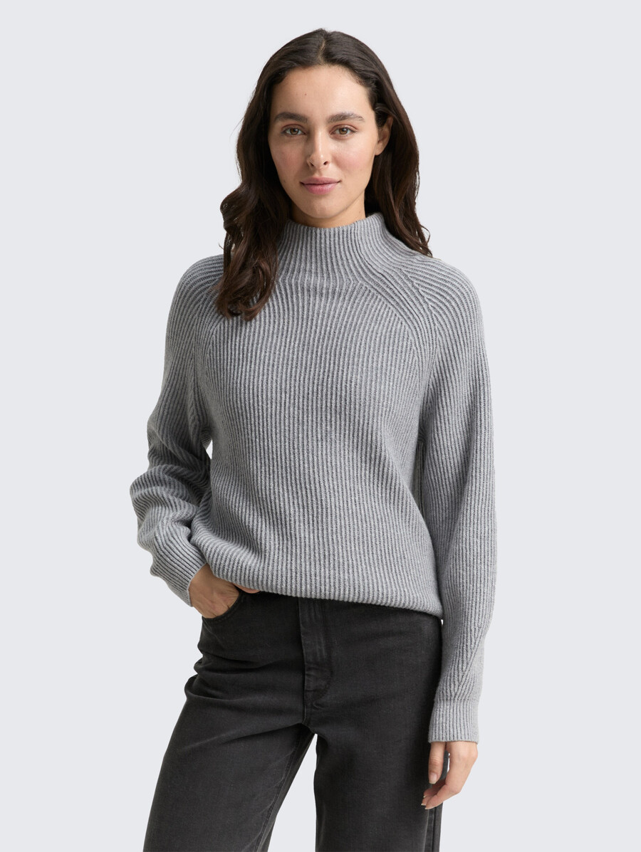 jersey de punto holgado con cuello alto