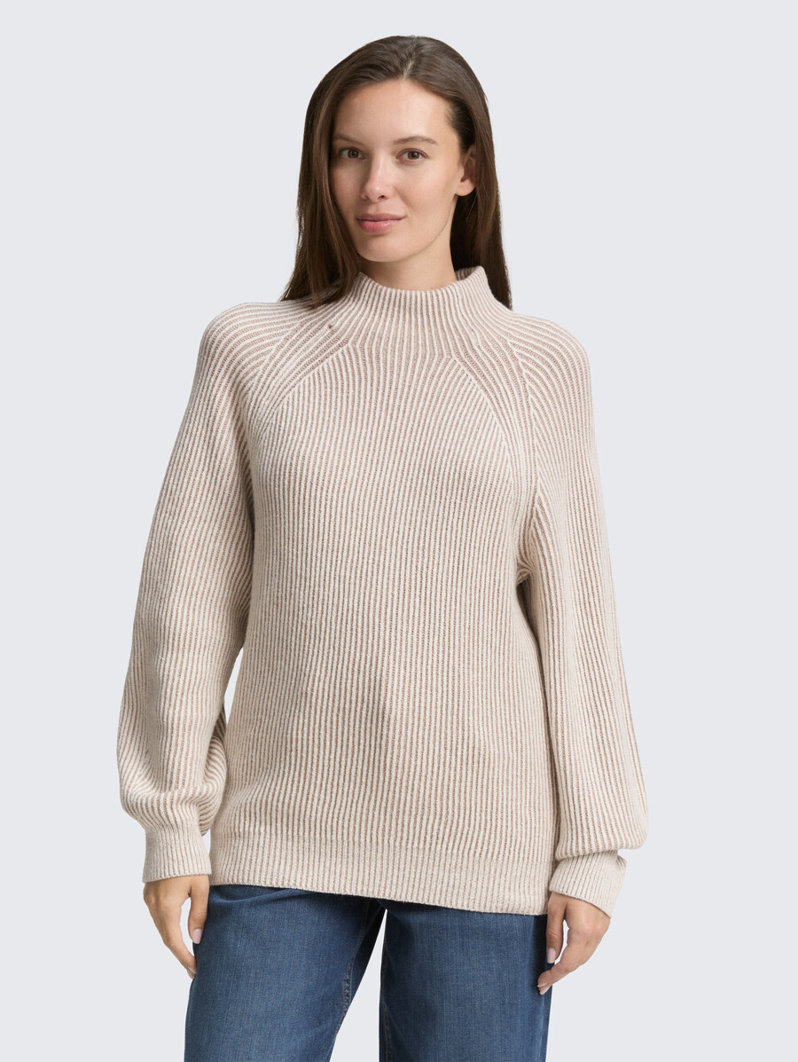 jersey de punto holgado con cuello alto