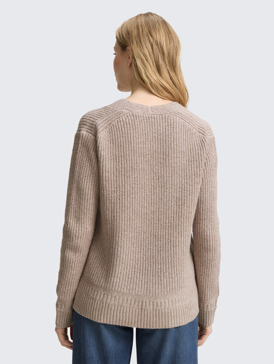 jersey de punto con cuello en v