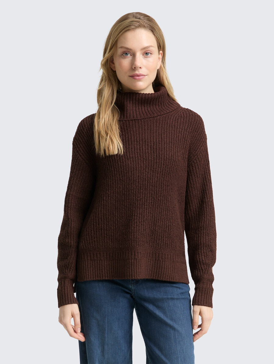 jersey holgado de cuello alto