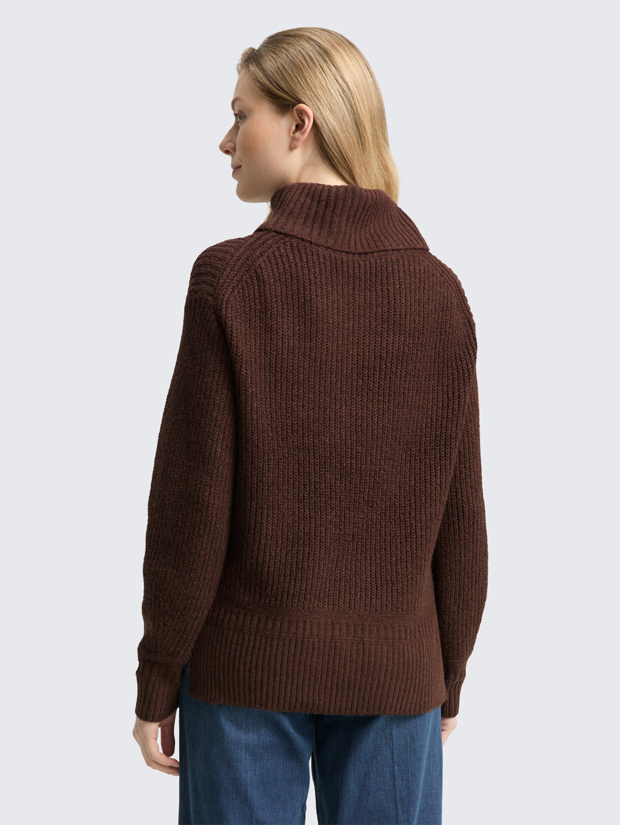jersey holgado de cuello alto