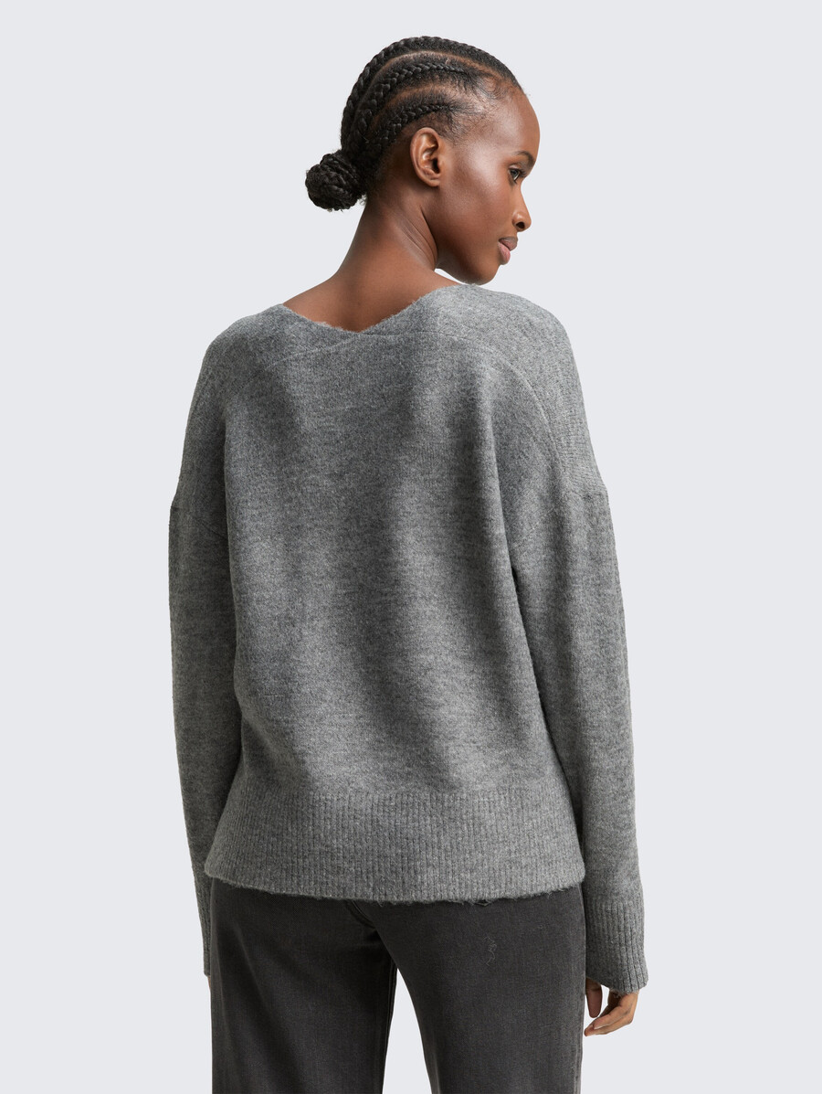 jersey de punto de corte relajado con cuello en v