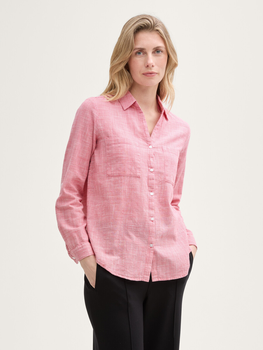 blusa con bolsillos en el pecho