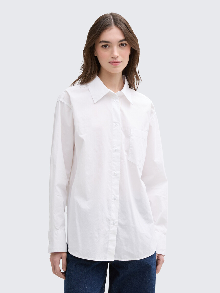 blusa camisera oversize con bolsillo en el pecho