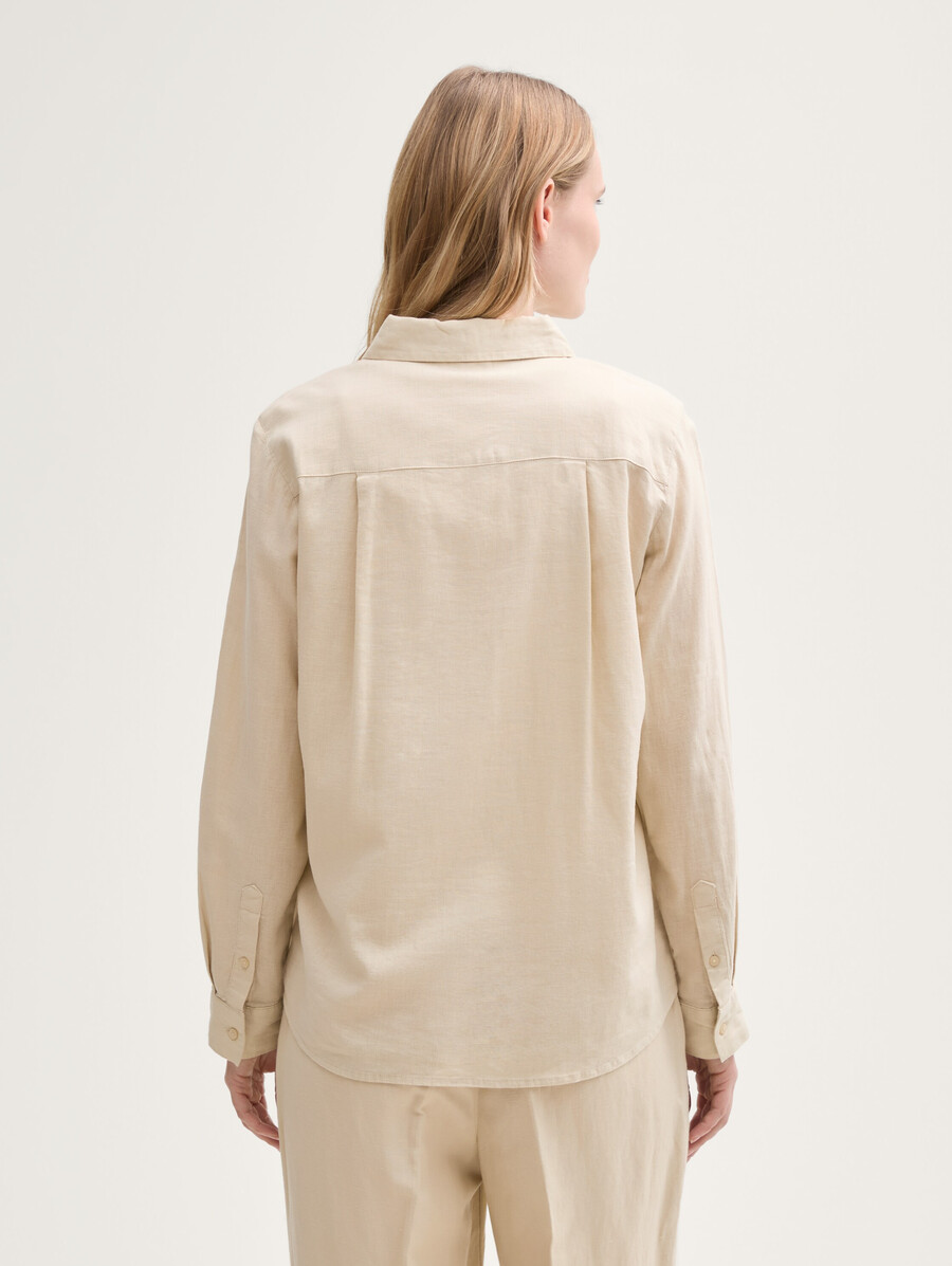 blusa camisera con contenido de lino