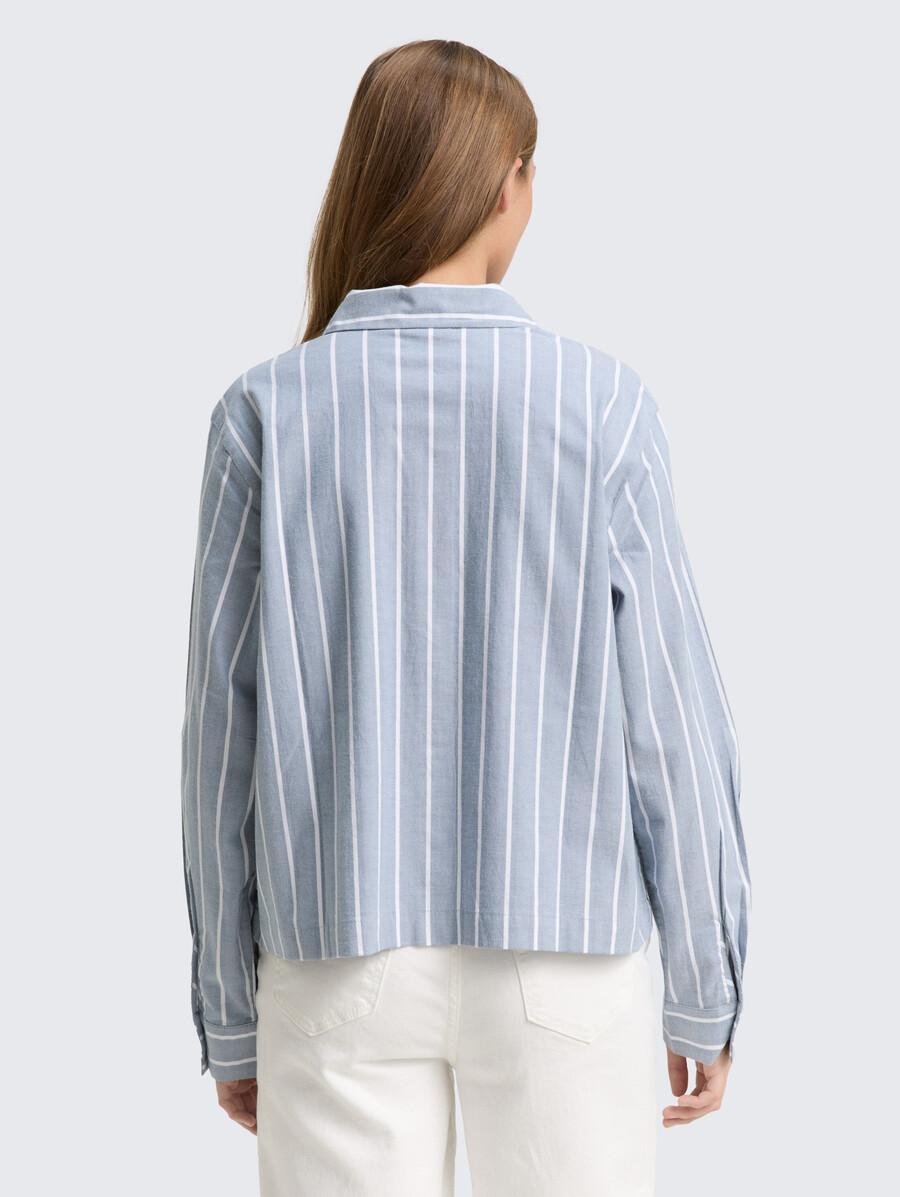 blusa camisera de corte cuadrado con estampado de rayas