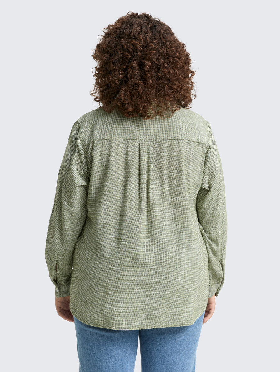 talla grande - blusa con bolsillos en el pecho