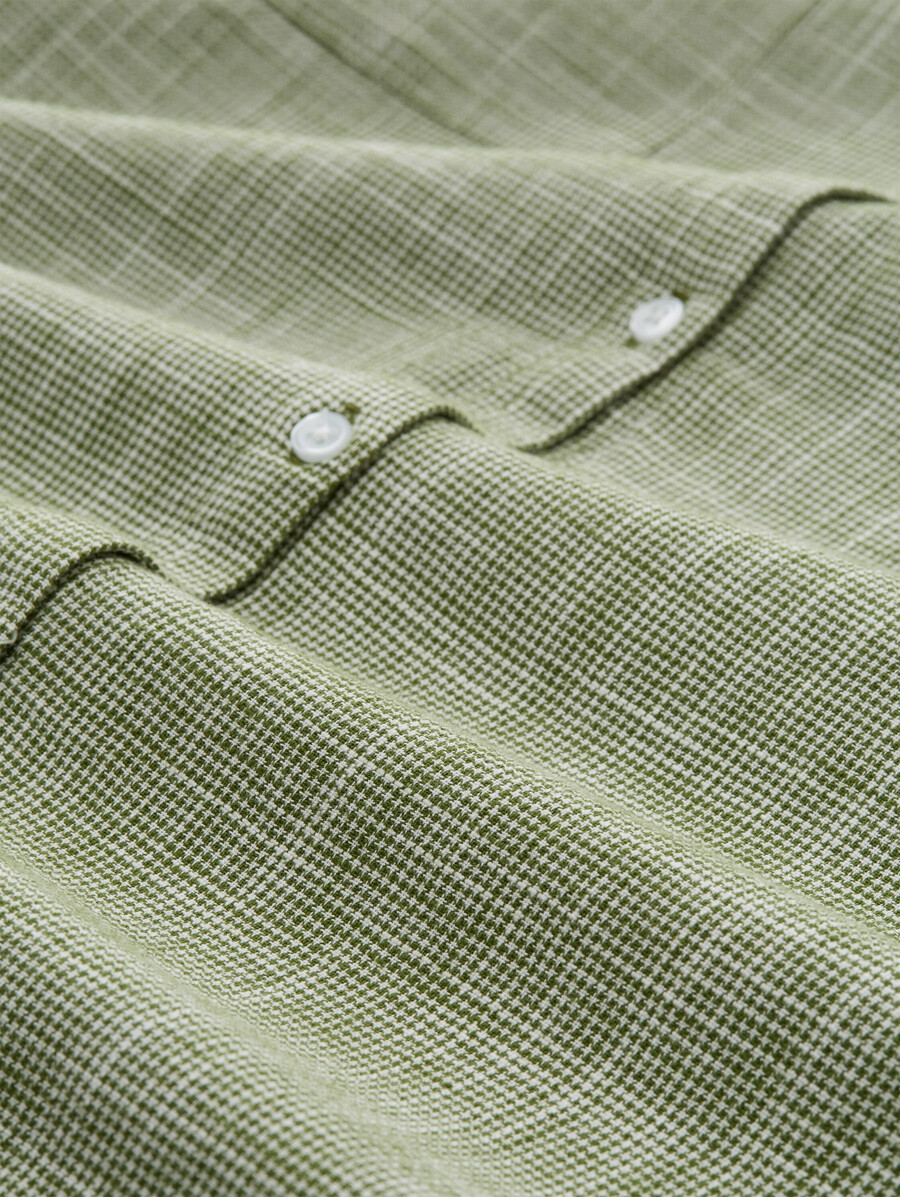 talla grande - blusa con bolsillos en el pecho