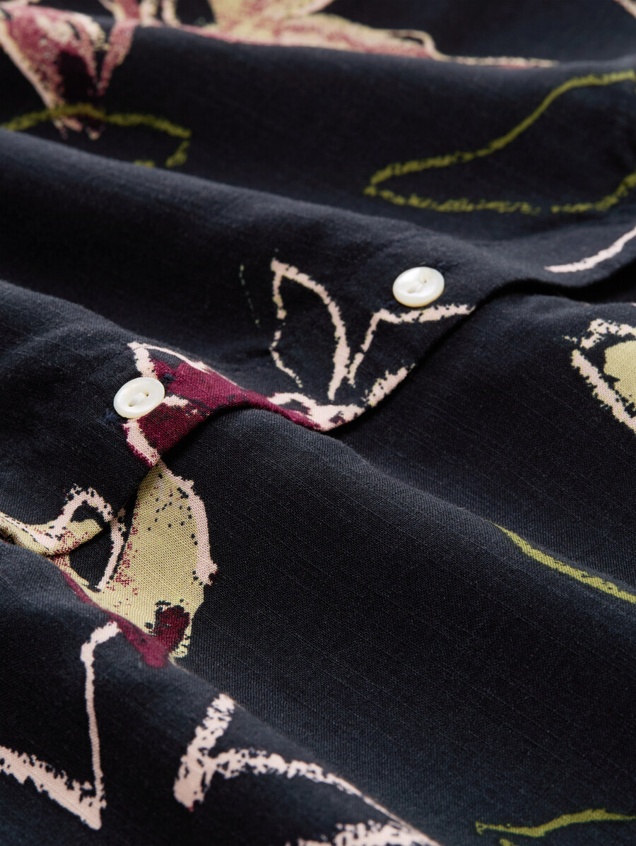 blusa holgada con estampado