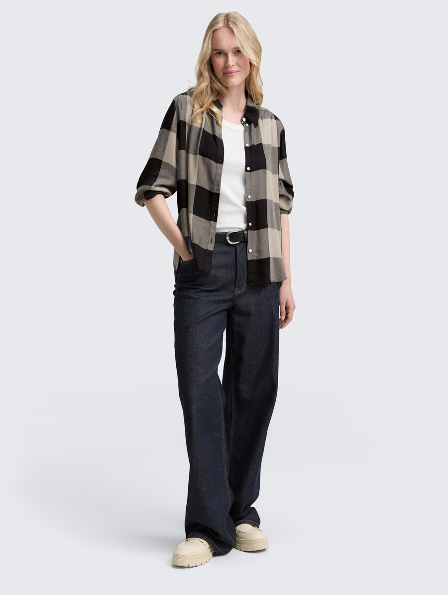 blusa camisera con estampado de cuadros