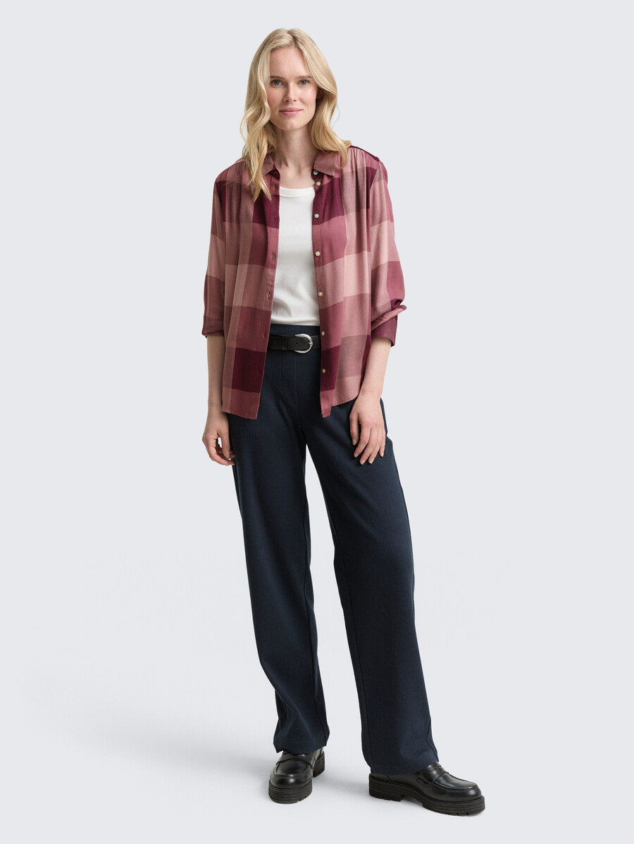 blusa camisera con estampado de cuadros