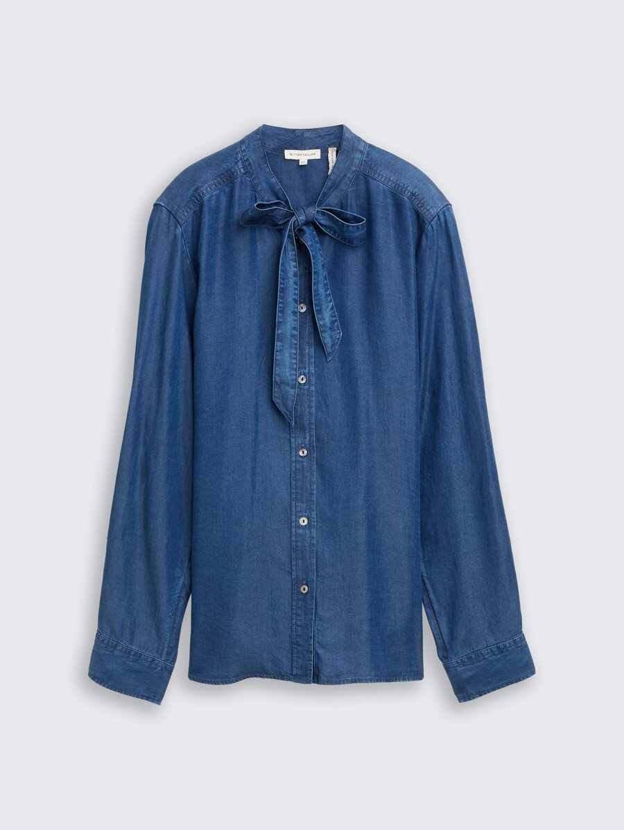 blusa con detalle de lazo