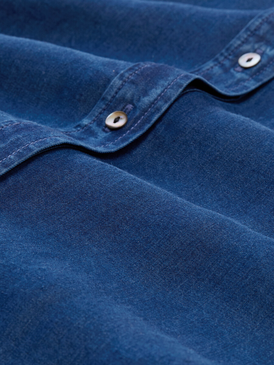 blusa con detalle de lazo
