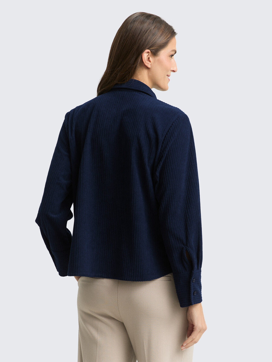 blusa holgada de pana