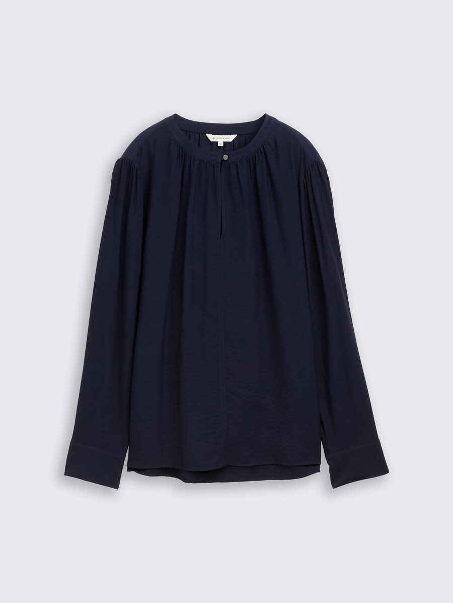 blusa arrugada con volantes