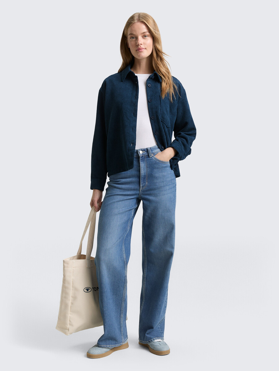 blusa de pana de corte cuadrado