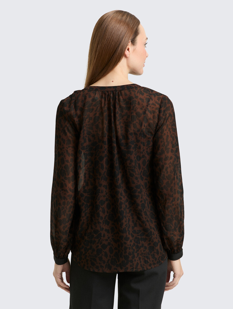 blusa de gasa con estampado de leopardo
