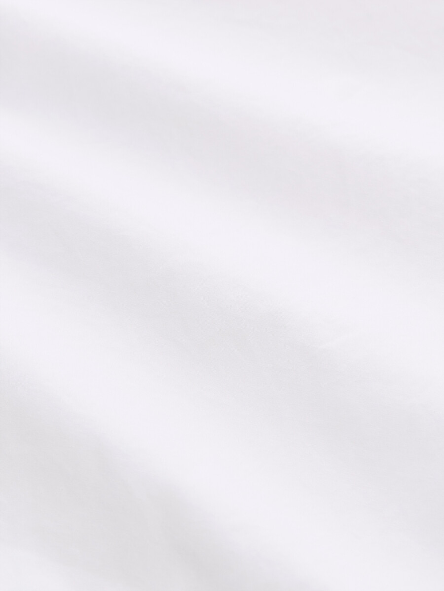 blusa de algodón de corte cuadrado