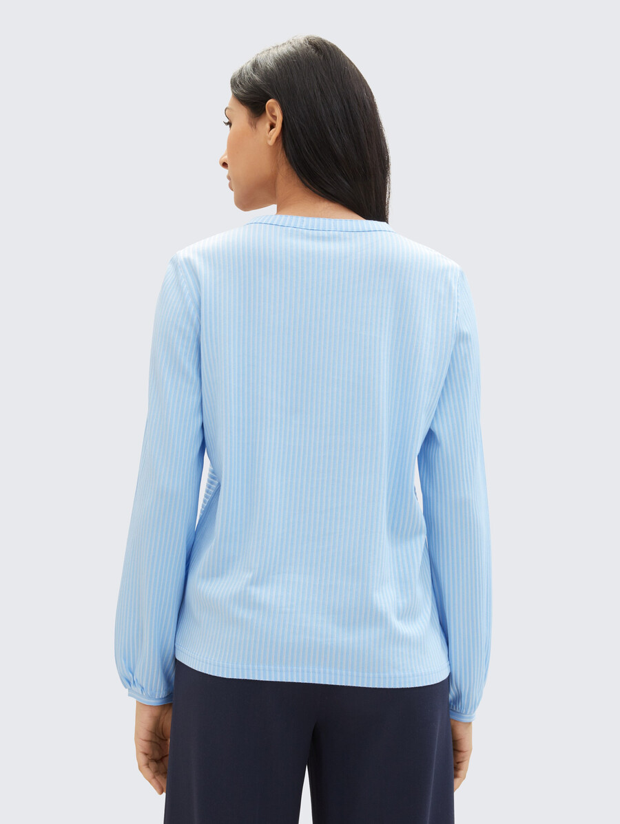 blusa con estampado de rayas