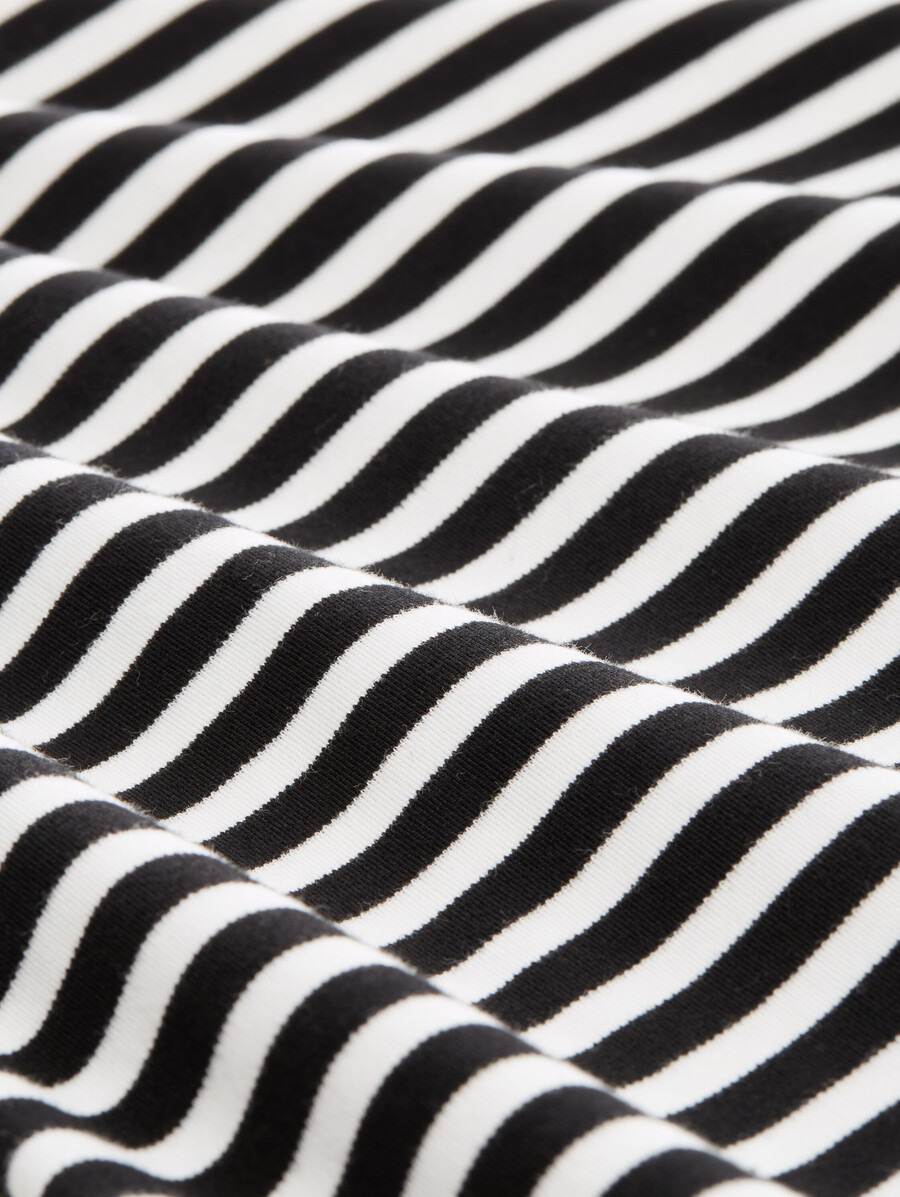 camisa de manga larga con estampado de rayas