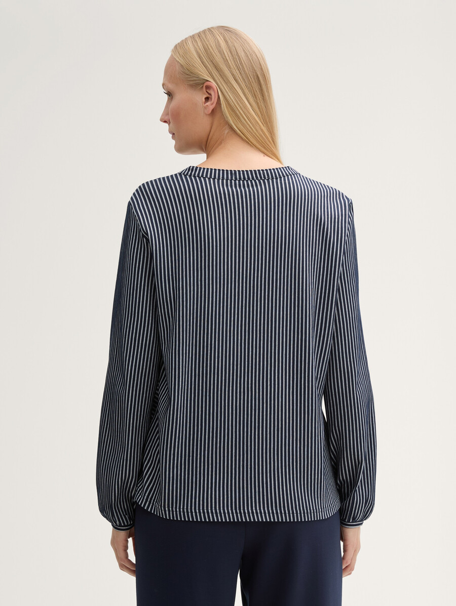 blusa con estampado de rayas
