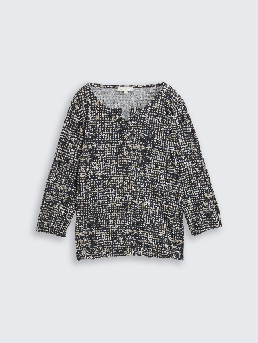 camisa blusa arrugada con estampado