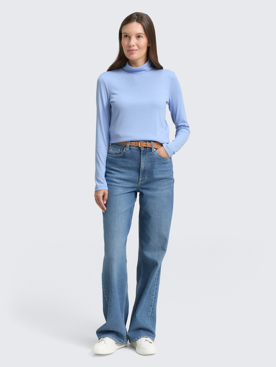 camisa de manga larga con cuello alto