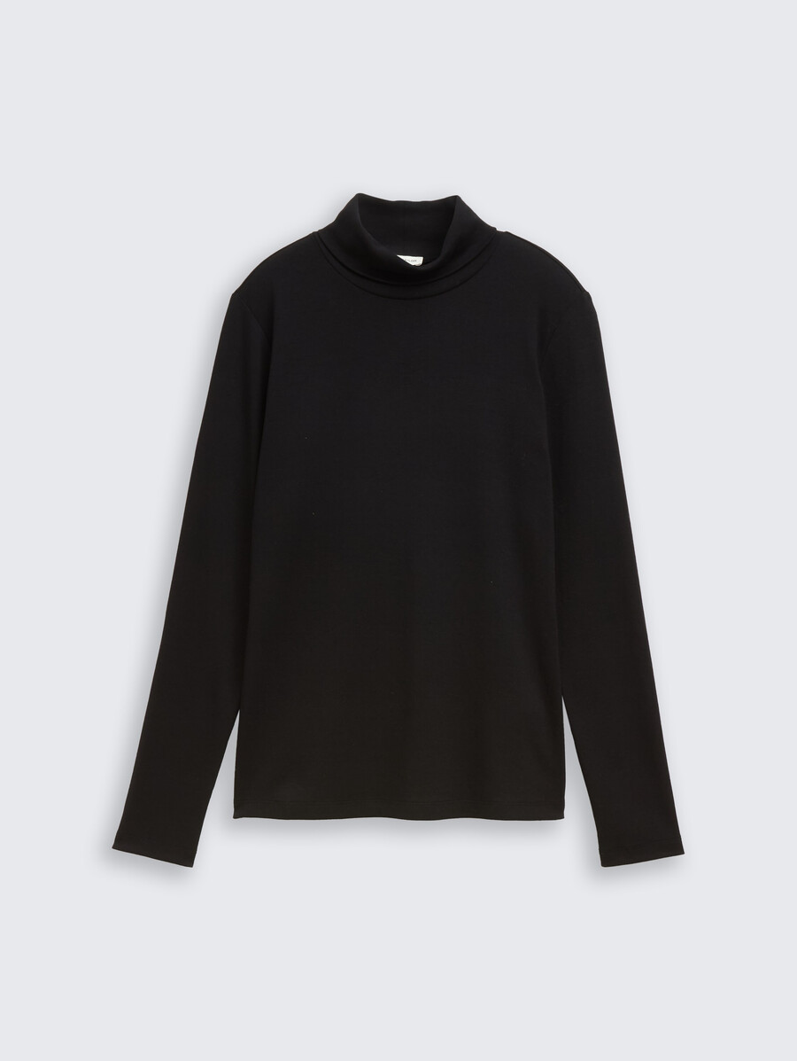 camisa de manga larga con cuello alto