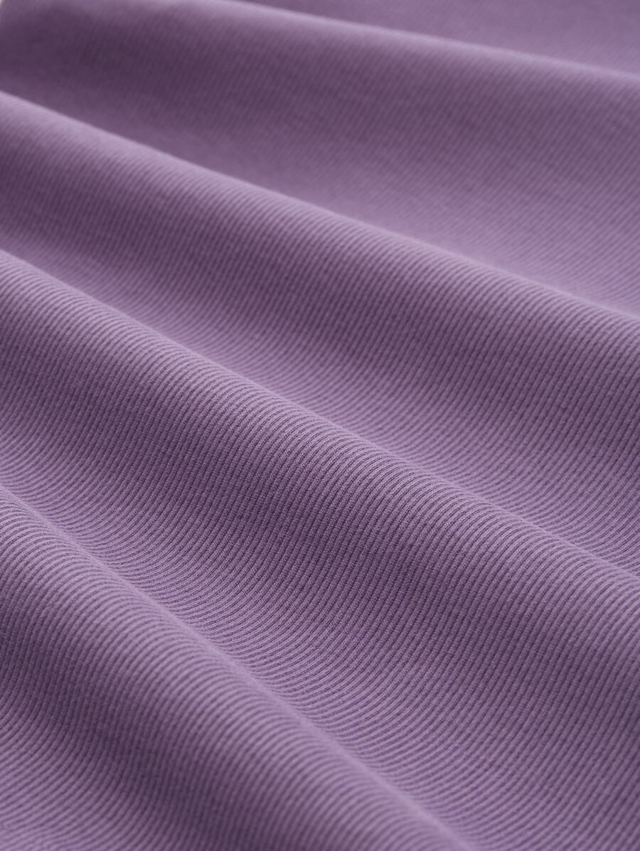 camisa de manga larga de corte entallado con textura acanalada