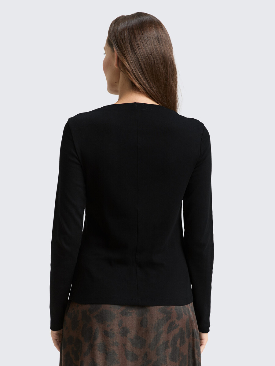 camisa de manga larga de corte entallado