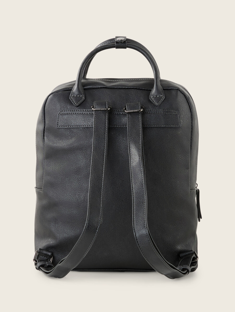 mochila ttgia l fabricada en piel sintética