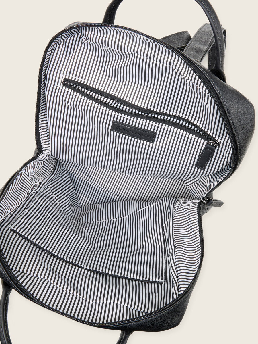 mochila ttgia l fabricada en piel sintética
