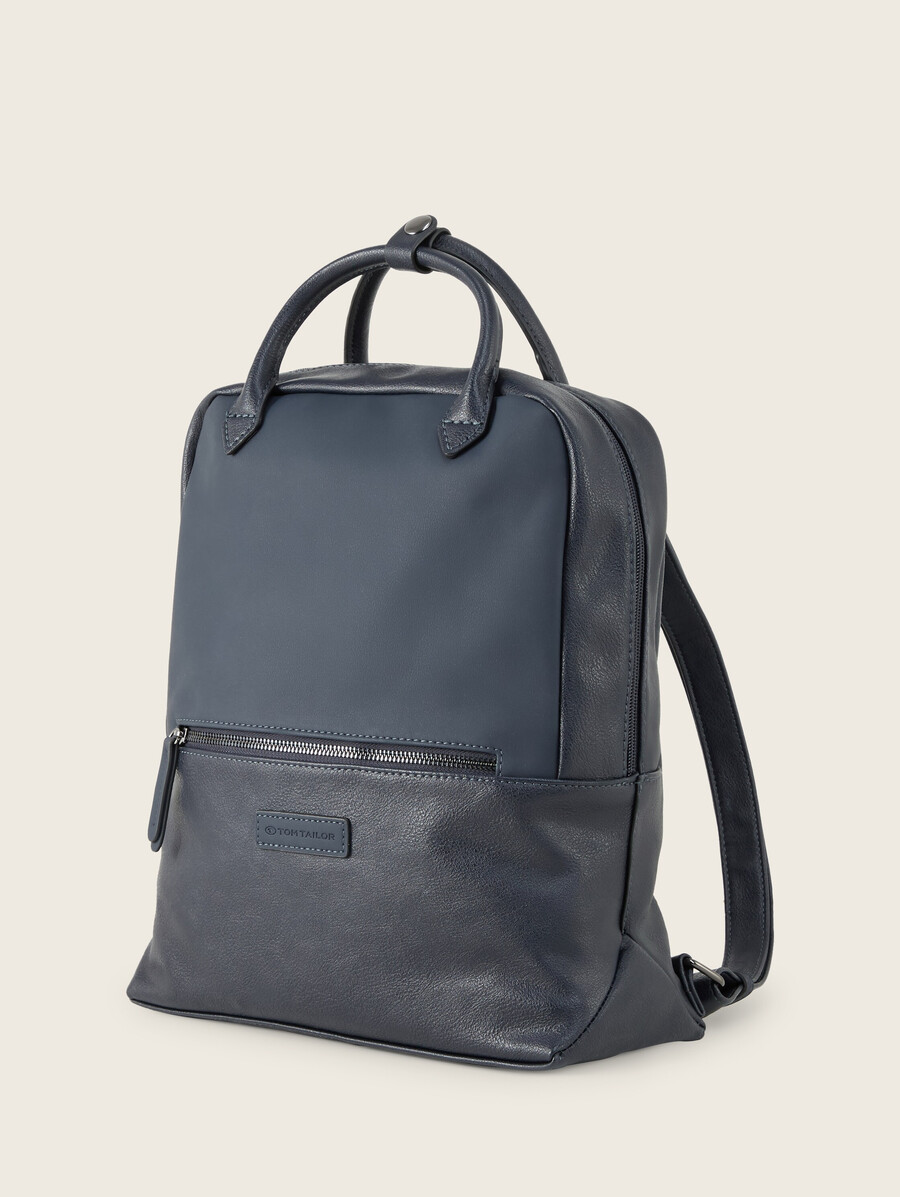 mochila ttgia l fabricada en piel sintética