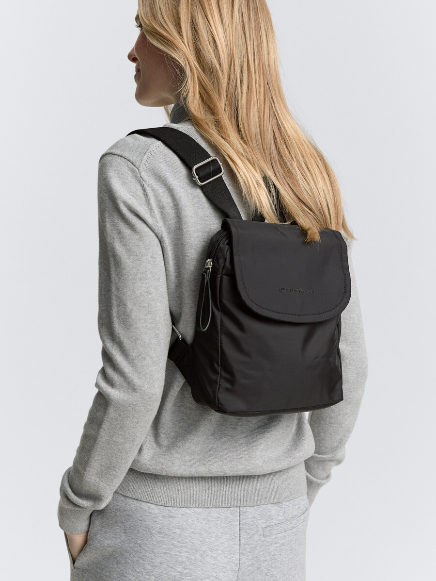 mochila urbana ttsansa m con solapa