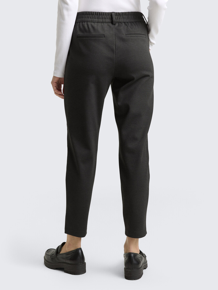 pantalones de corte relajado con cinturilla elástica