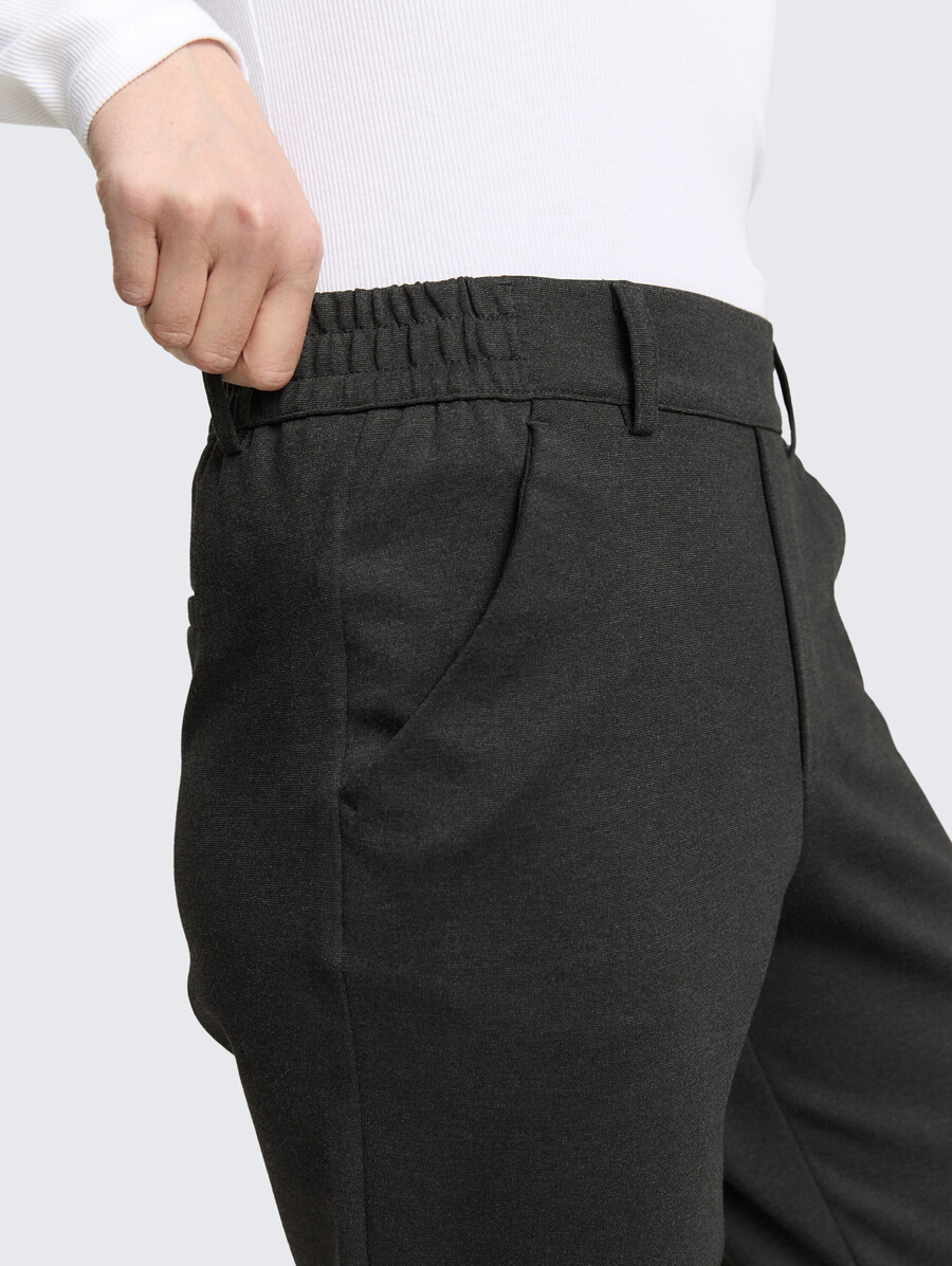 pantalones de corte relajado con cinturilla elástica