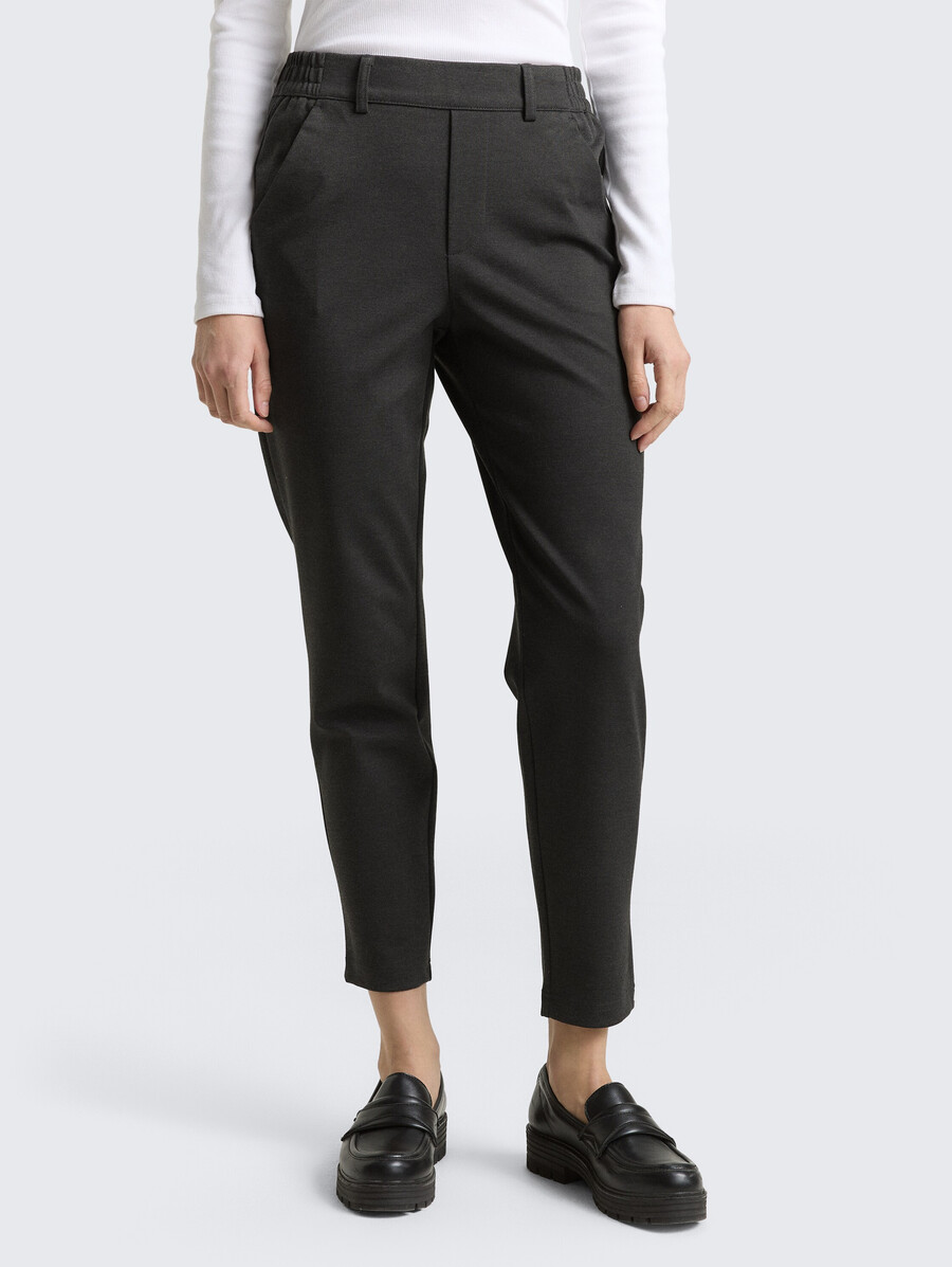pantalones de corte relajado con cinturilla elástica