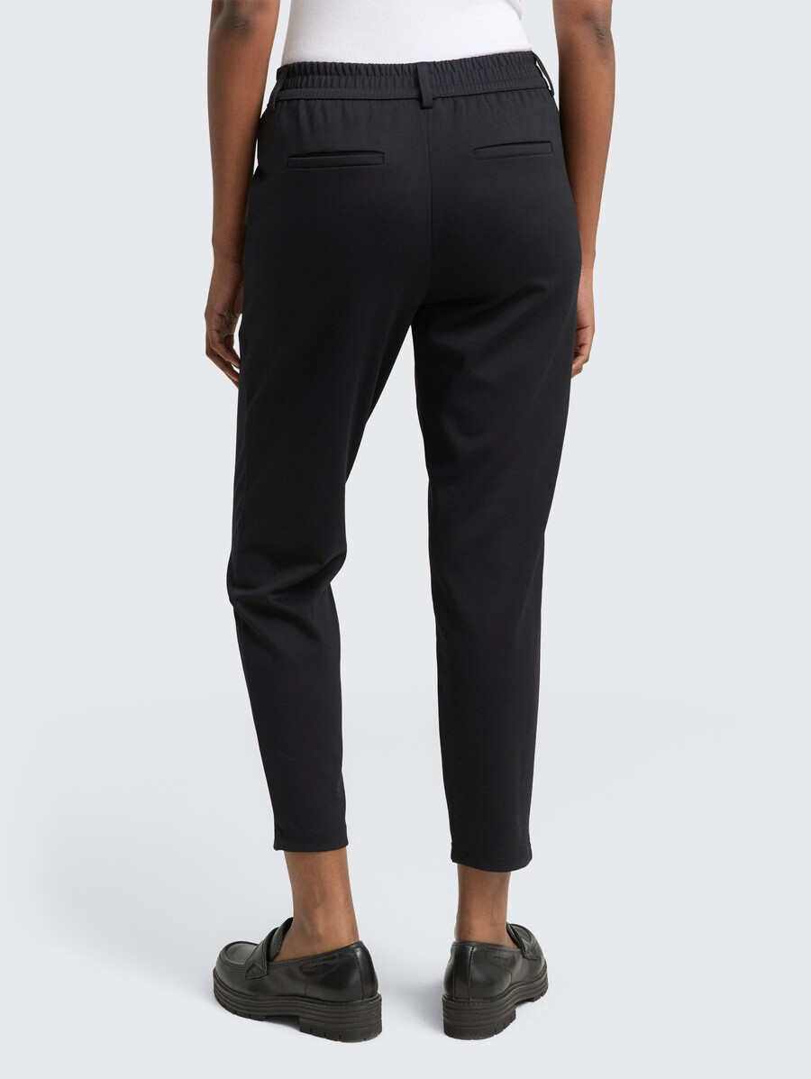 pantalones de corte relajado con cinturilla elástica