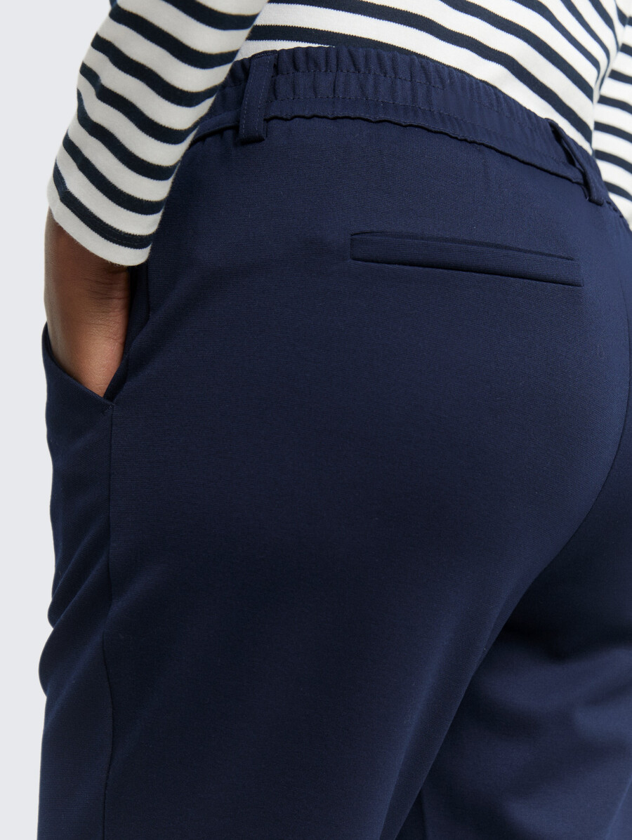 pantalones de corte relajado con cinturilla elástica