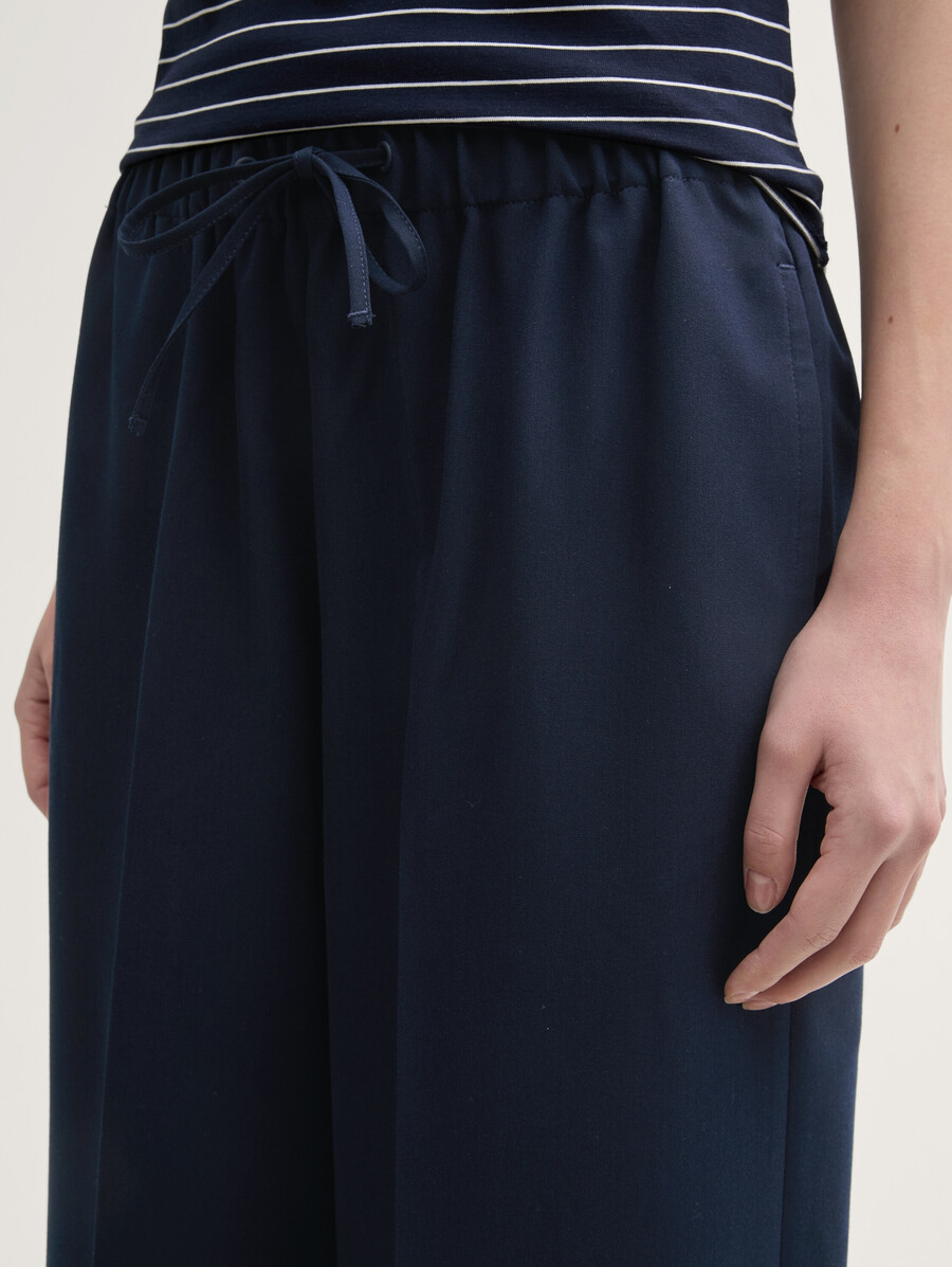pantalones de pierna ancha