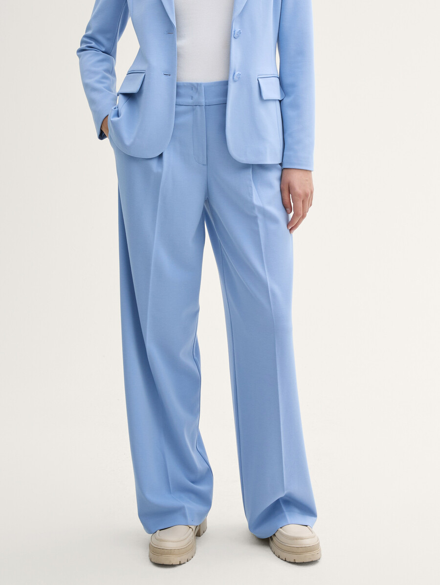 pantalones anchos lea