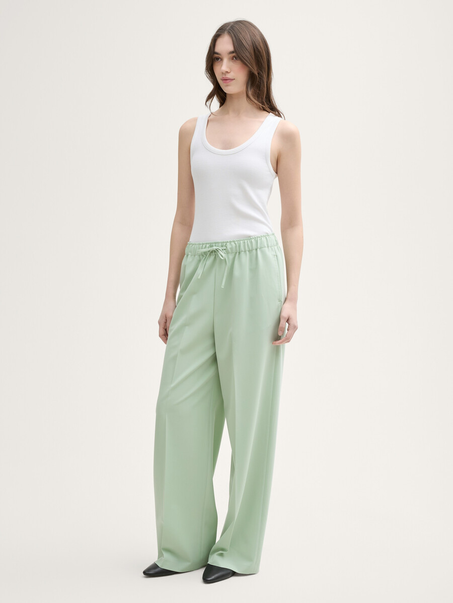 pantalones de pierna ancha