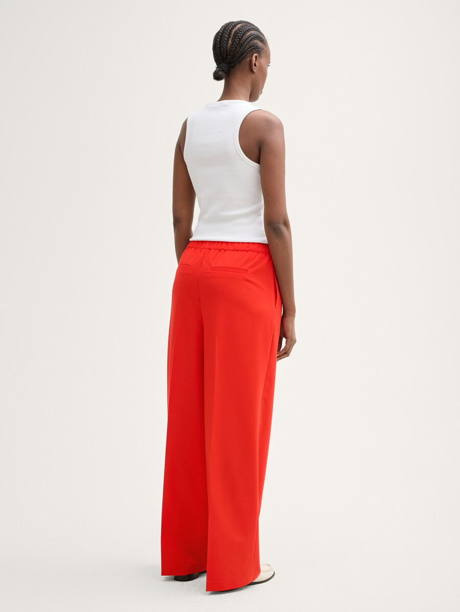 pantalones de pierna ancha